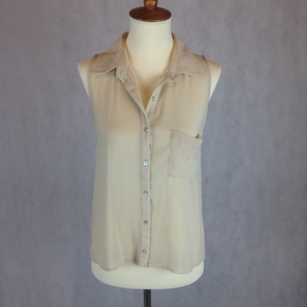 Pocketed Collared Tank Top